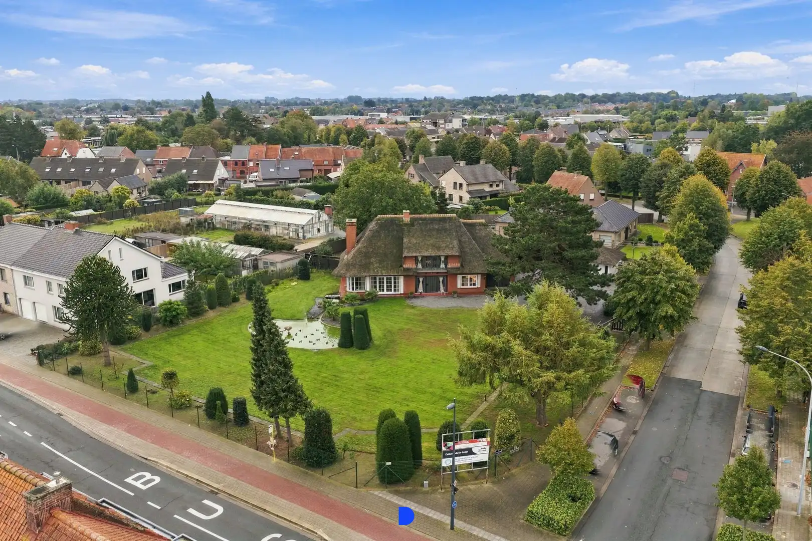 Ruime villa op een perceel van 2.877m² foto 2