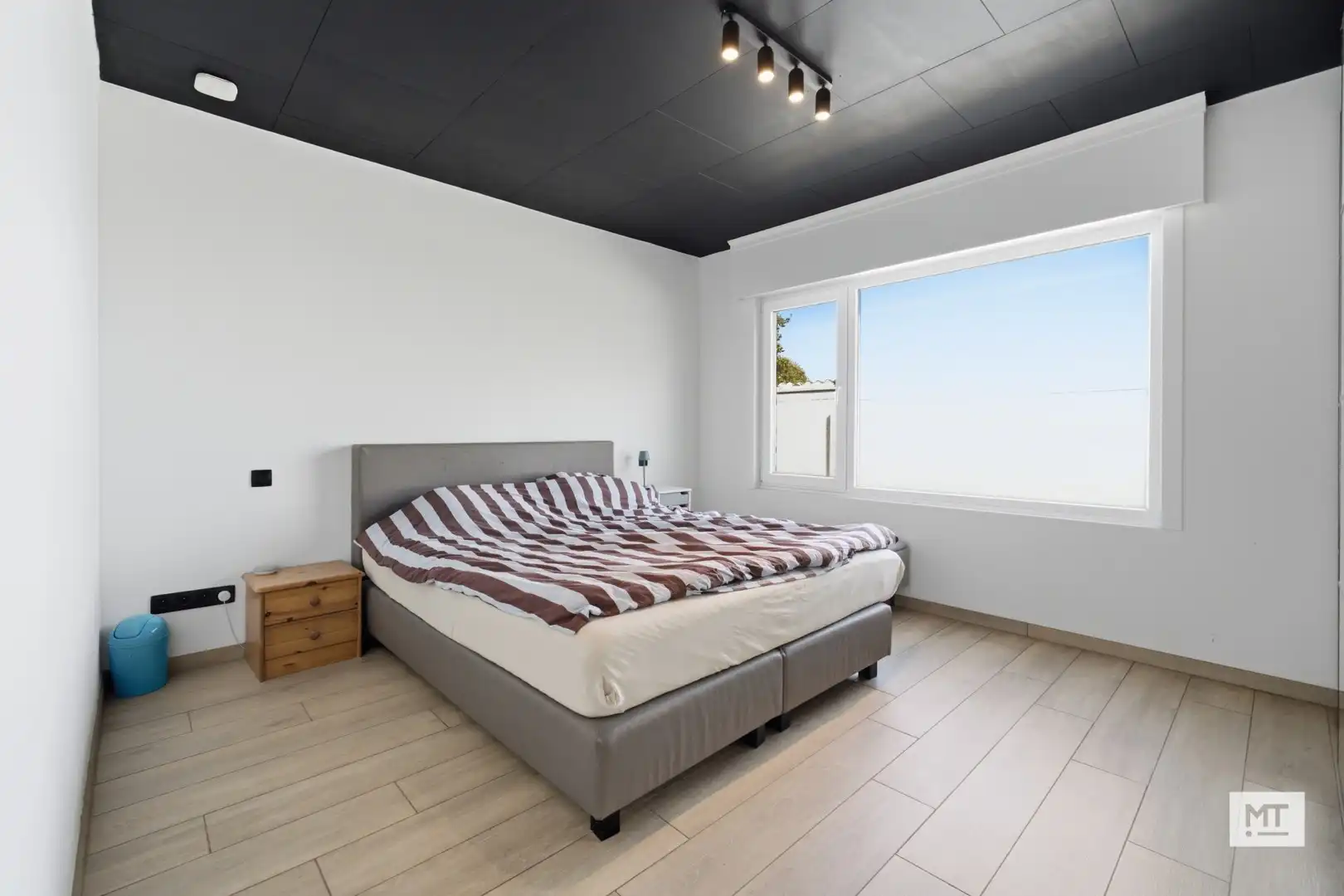 Gerenoveerde alleenstaande woning te koop op de Madonna foto 8