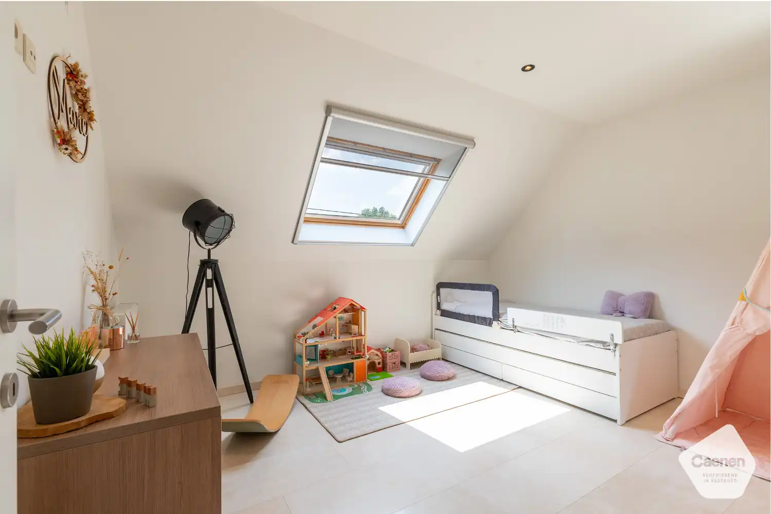 Uiterst gunstige en landelijke ligging te Torhout met 4 mooie slaapkamers & bureau op een perceel van 516 m² foto 13
