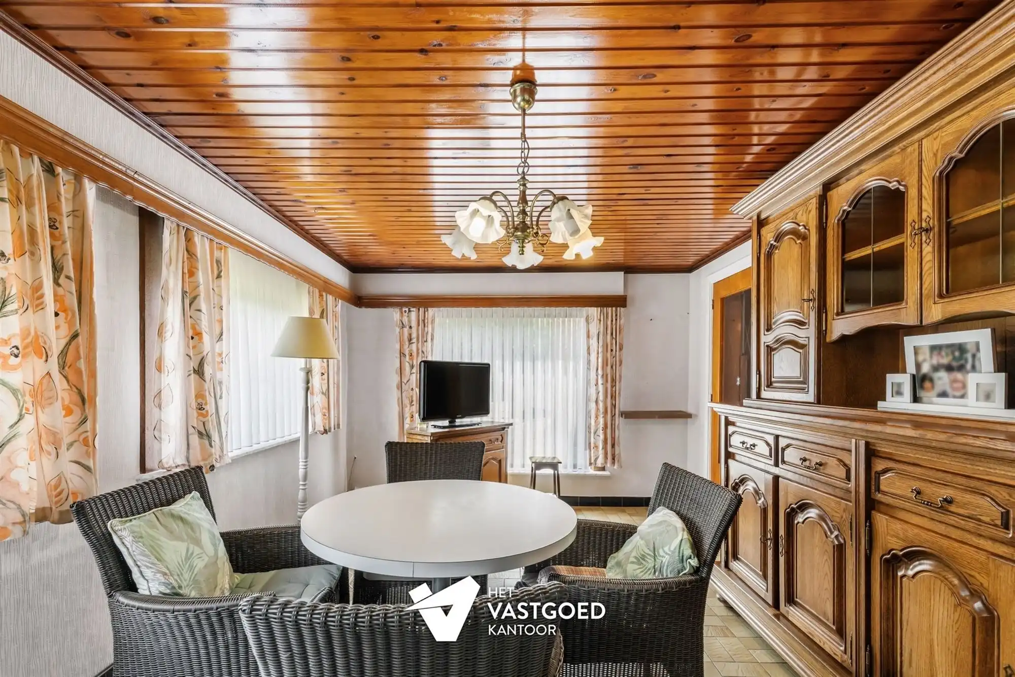 PERFECT ONDERHOUDEN WONING OP PRACHTIG PERCEEL NABIJ KEIHEUVEL foto 7