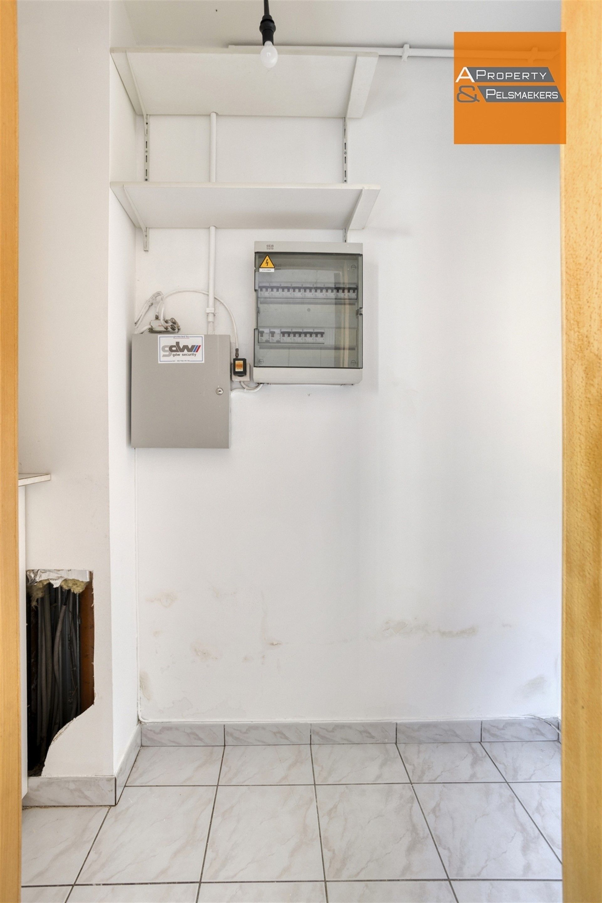 2 slaapkamers appartement met grote tuin foto 5