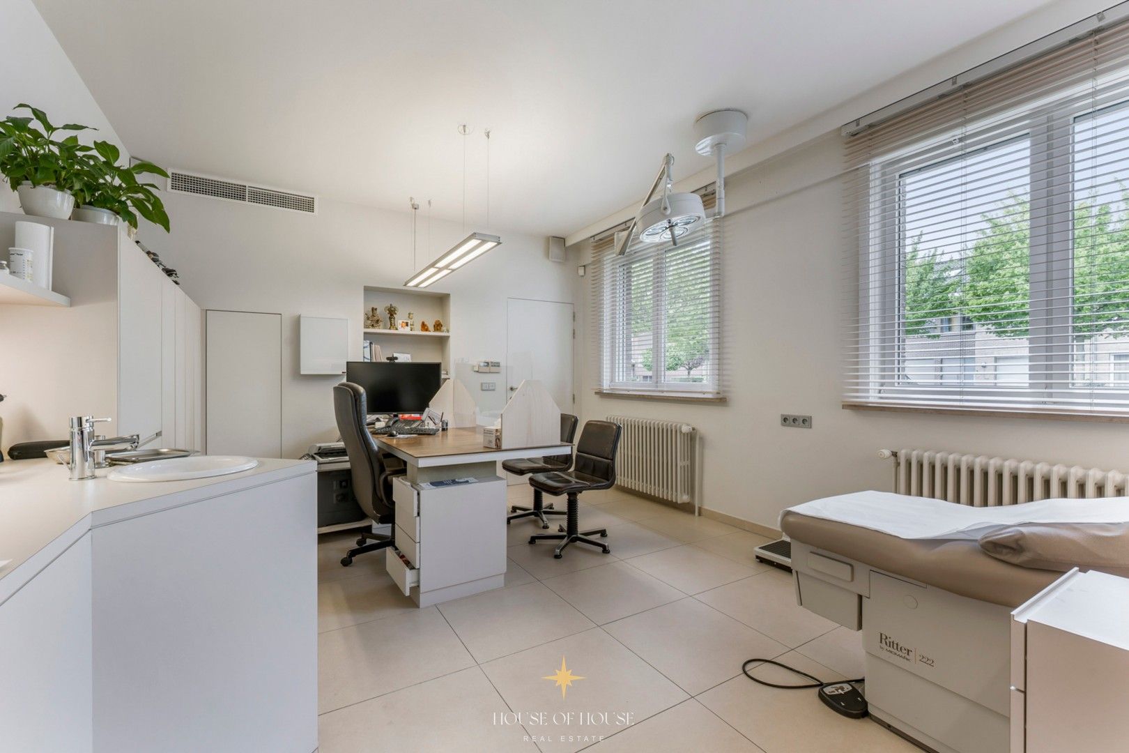 Exclusieve villa met privépraktijken in Sint-Andries foto 11