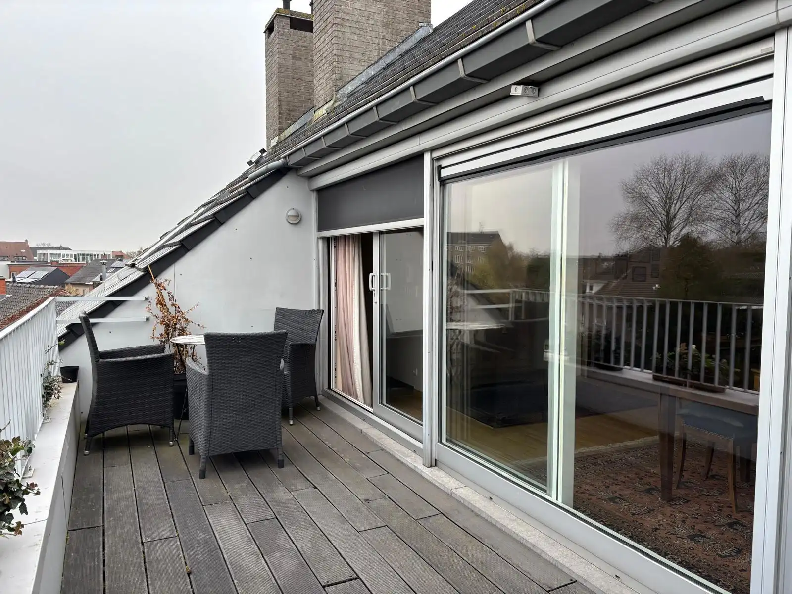 Ruim dakappartement in het centrum van Tielt.  foto 9