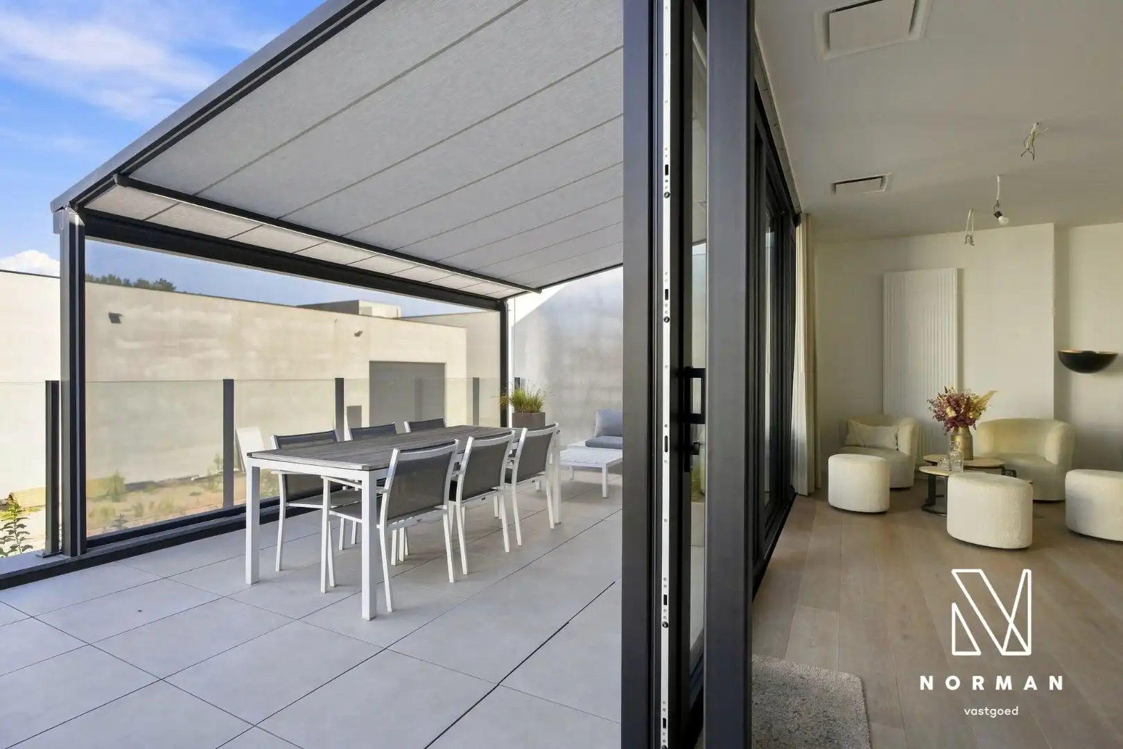 Bedrijfswoning op 1186 m² met luxueuze woonst. foto 29