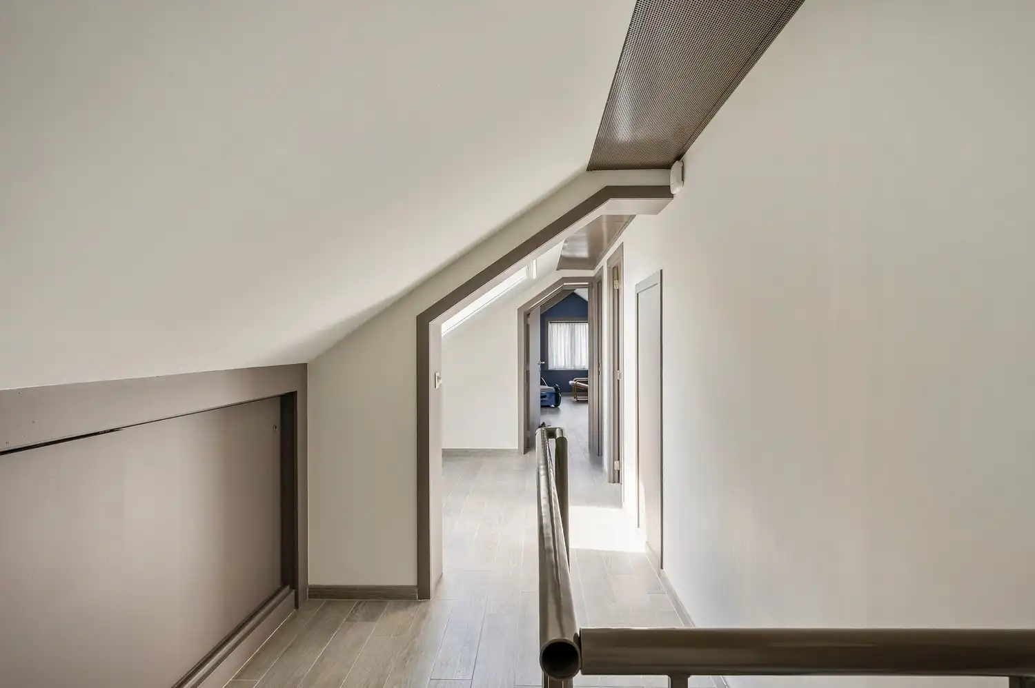 Instapklare open bebouwing op een ruim perceel van 1.185 m², landelijk gelegen met een prachtig vrij uitzicht aan de achterzijde. foto 31