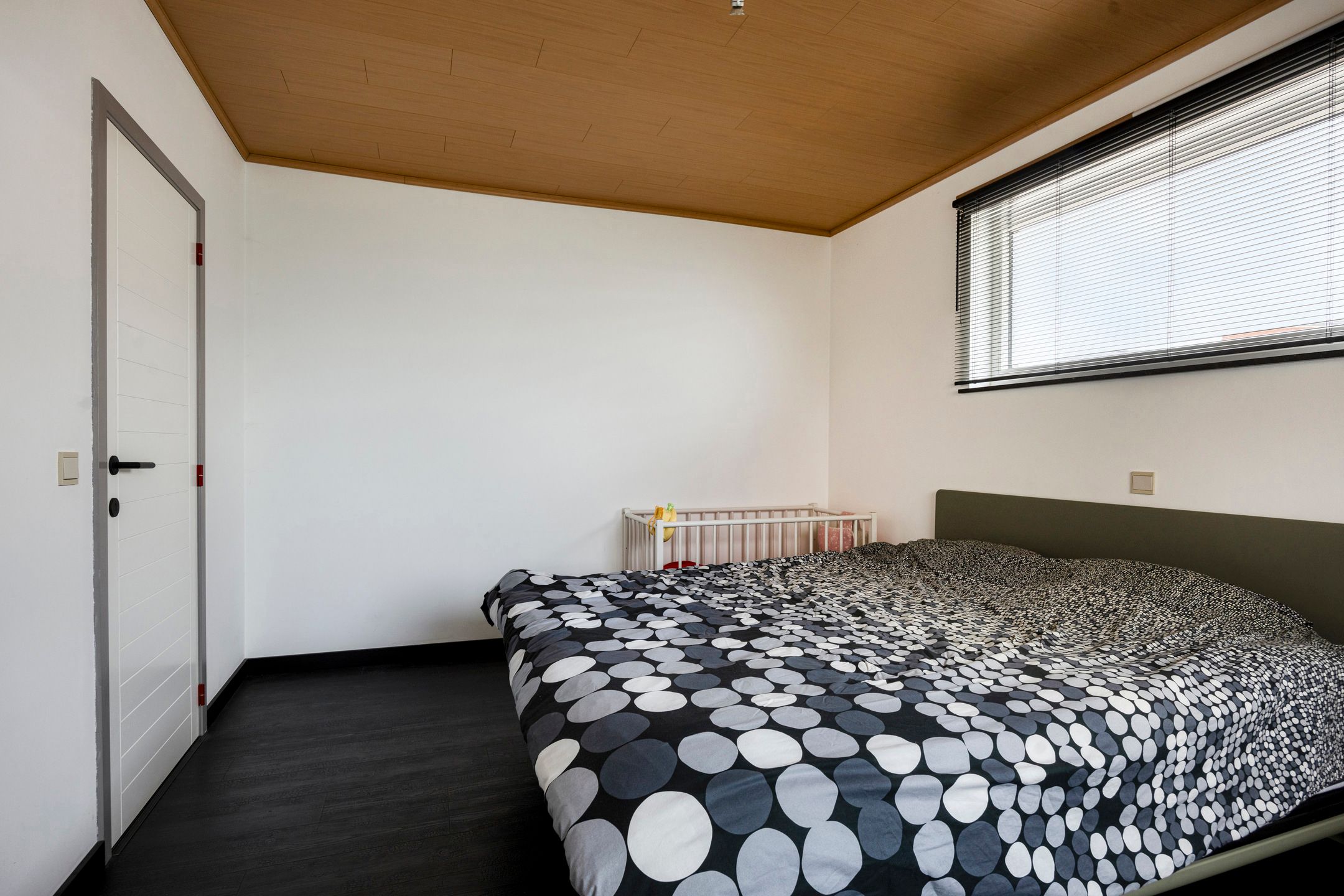 Instapklare, gerenoveerde woning met 4 slaapkamers op 9 are foto 11