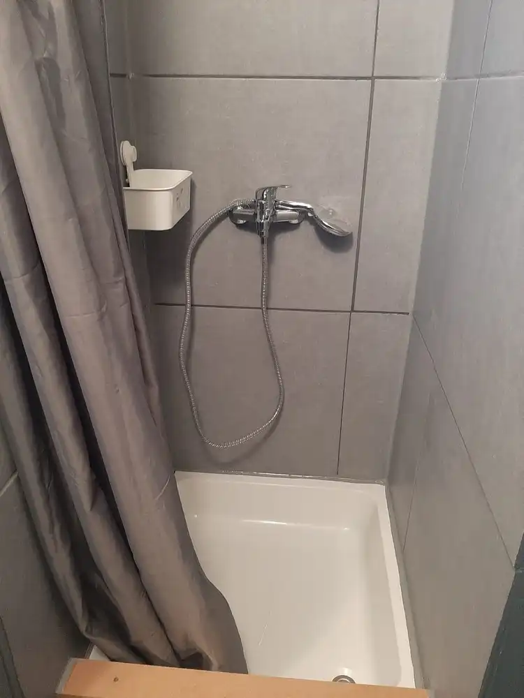 op te knappen appartement met 3 slaapkamers en overdekt terras in Genk foto 22