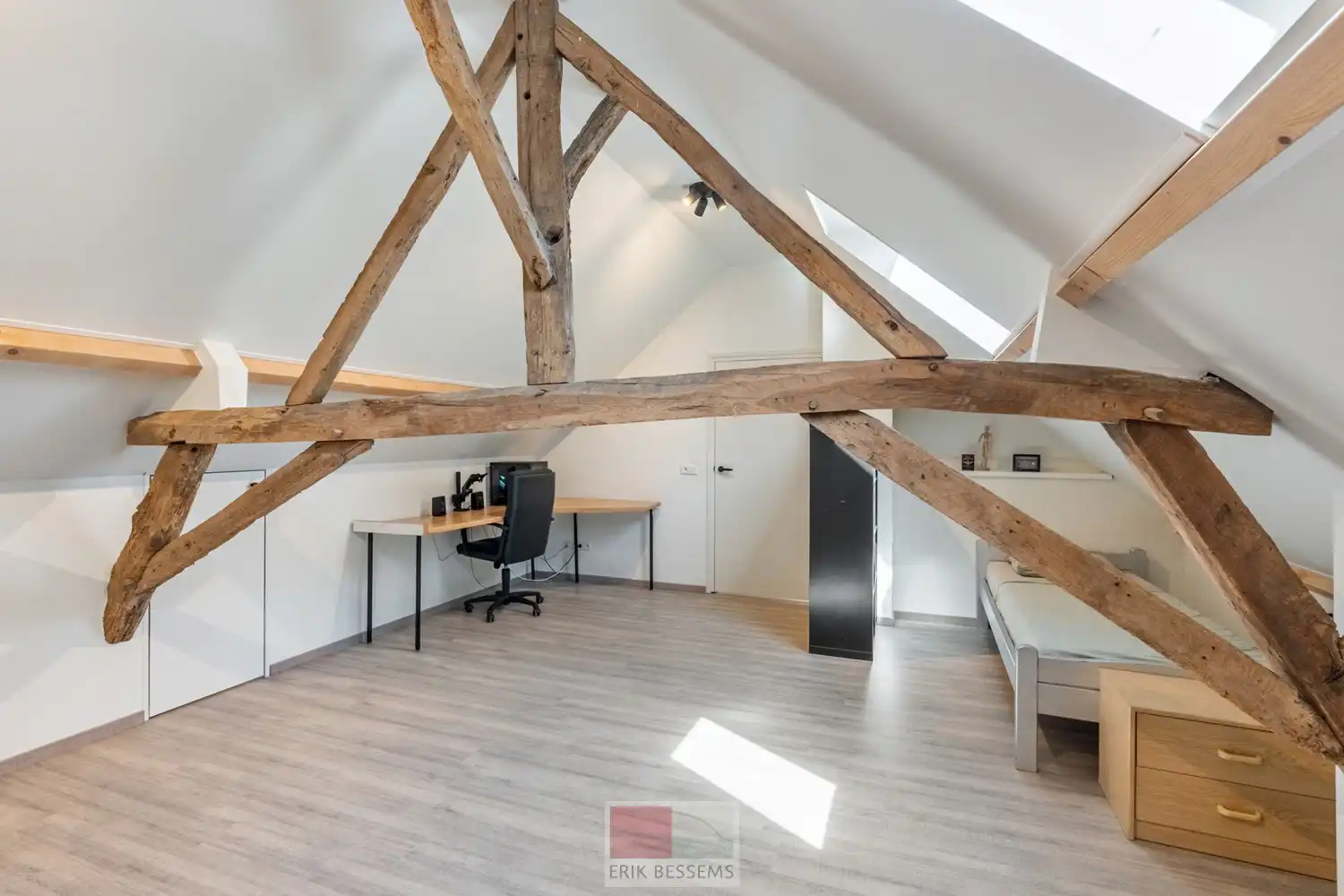 Gerenoveerde 18e-eeuwse langgevelhoeve in Kinrooi foto 32