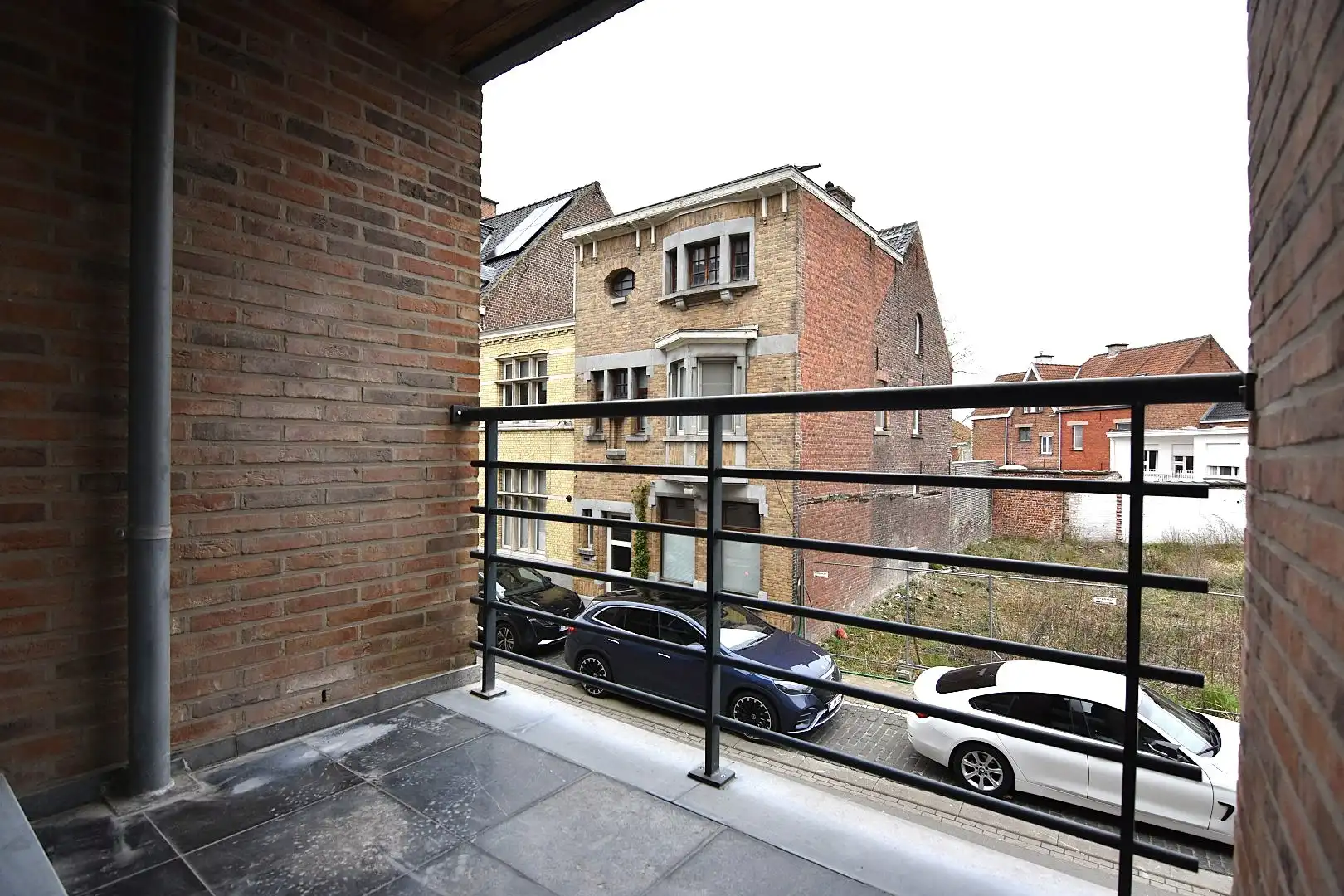 Ruim 2-slpk appartement in hartje Rumbeke foto 8