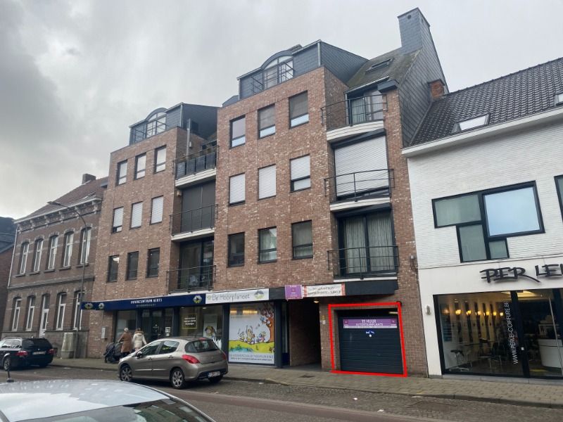 Ondergrondse autostaanplaats centrum Geel foto 1