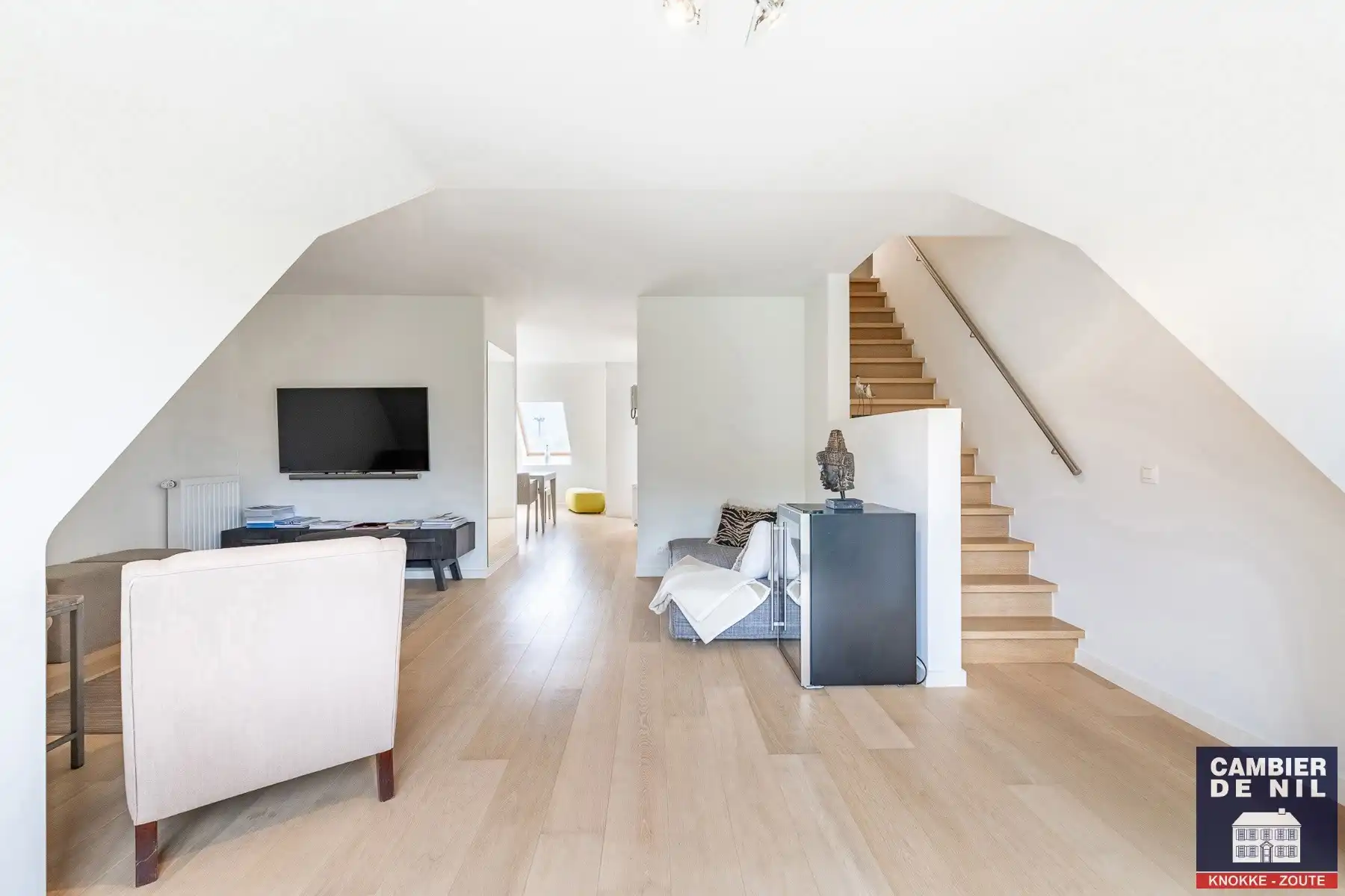 Instapklaar, gemeubeld appartement nabij de zeedijk te Duinbergen foto 14