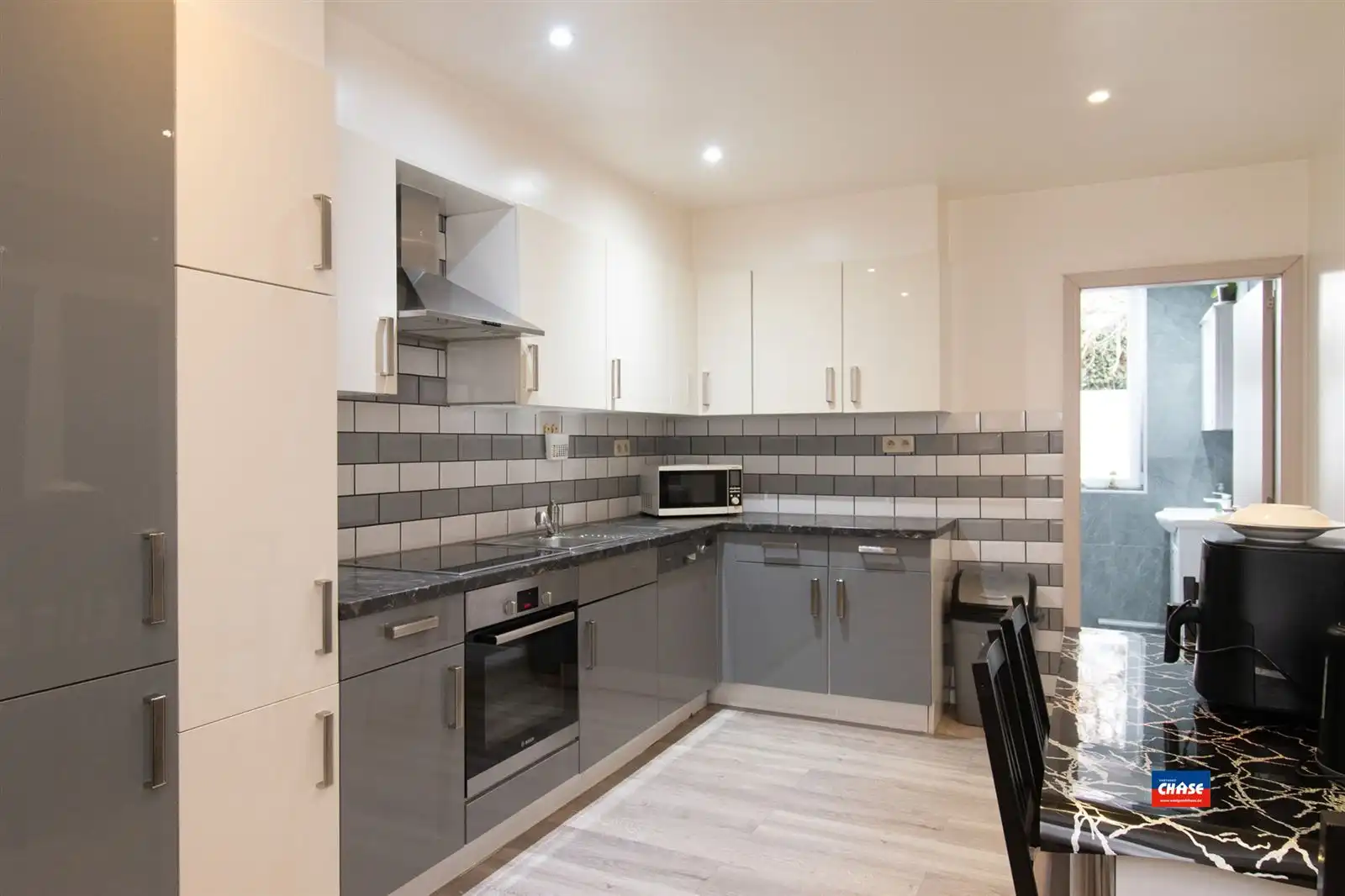 Gezinswoning met 4 tot 5 slpks en tuin  foto 5