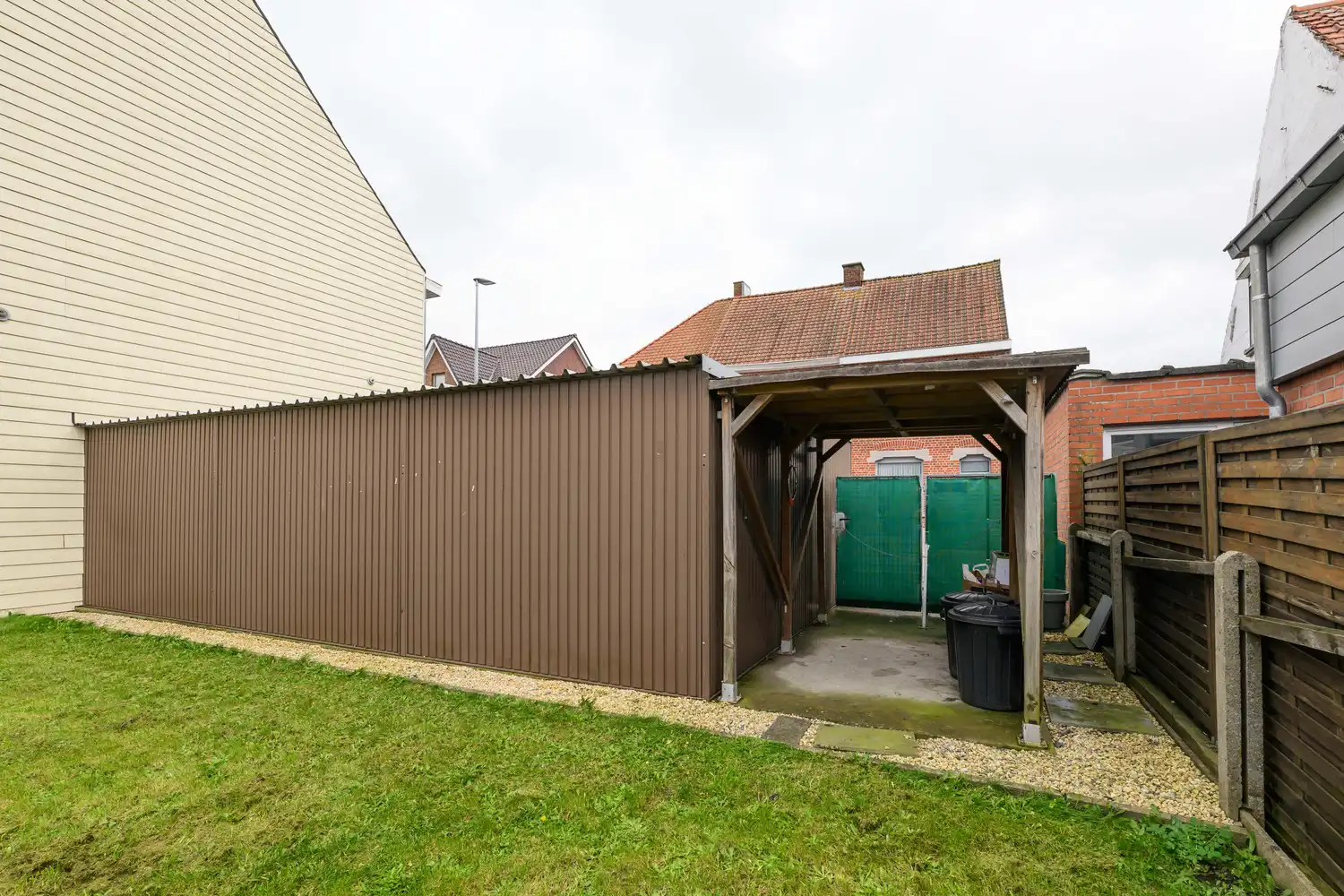 Woning dichtbij het centrum van Meulebeke. foto 17