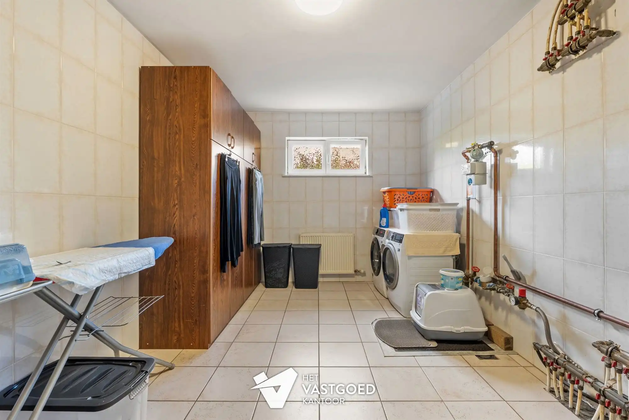 ZEER RUIME WONING MET 5 SLAAPKAMERS UITERST RUSTIG GELEGEN OP EEN PERCEEL VAN 1415 M² TE BERINGEN foto 15
