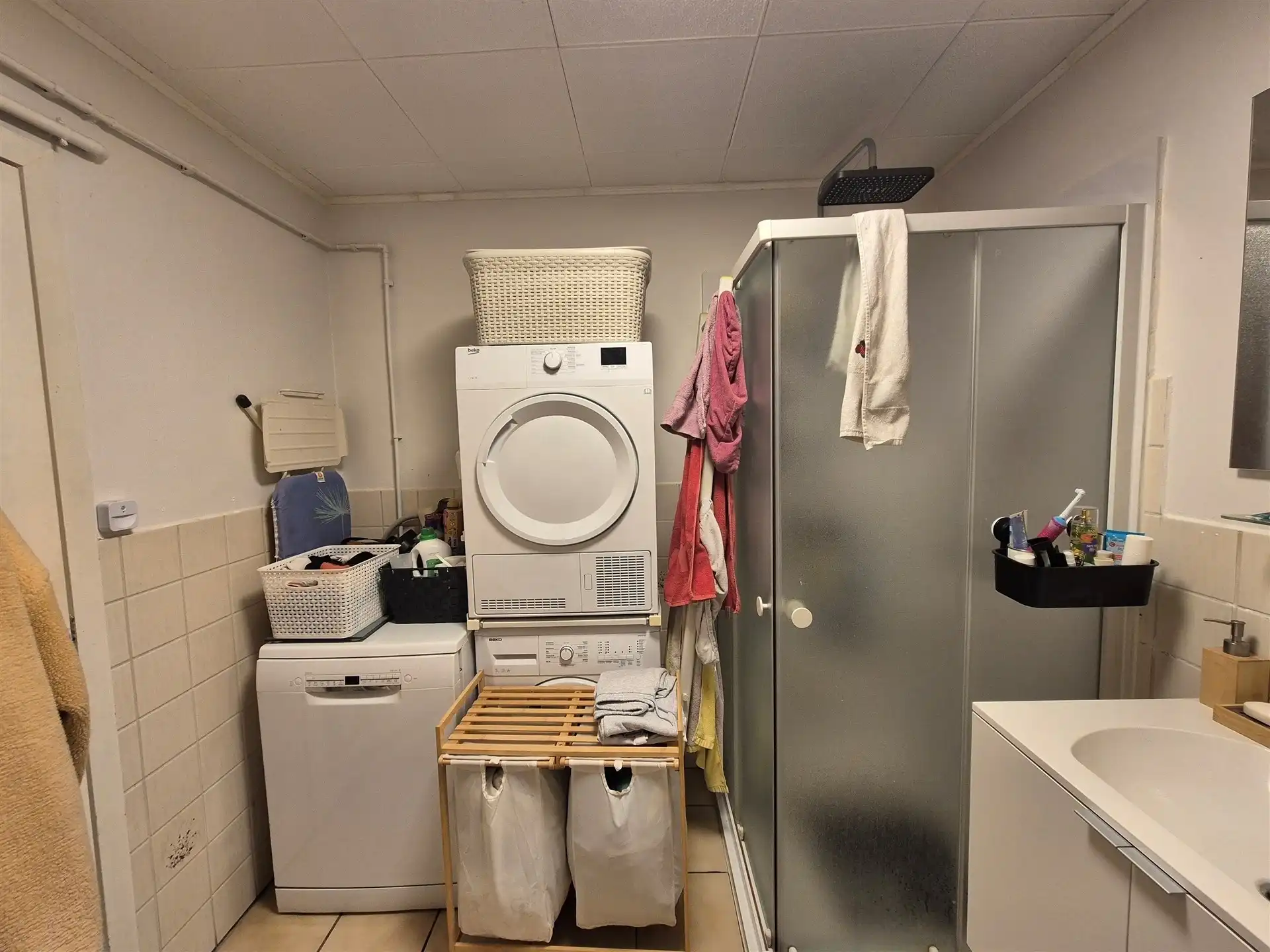 Centraal gelegen 3 slaapkamer woning met tuin. foto 23