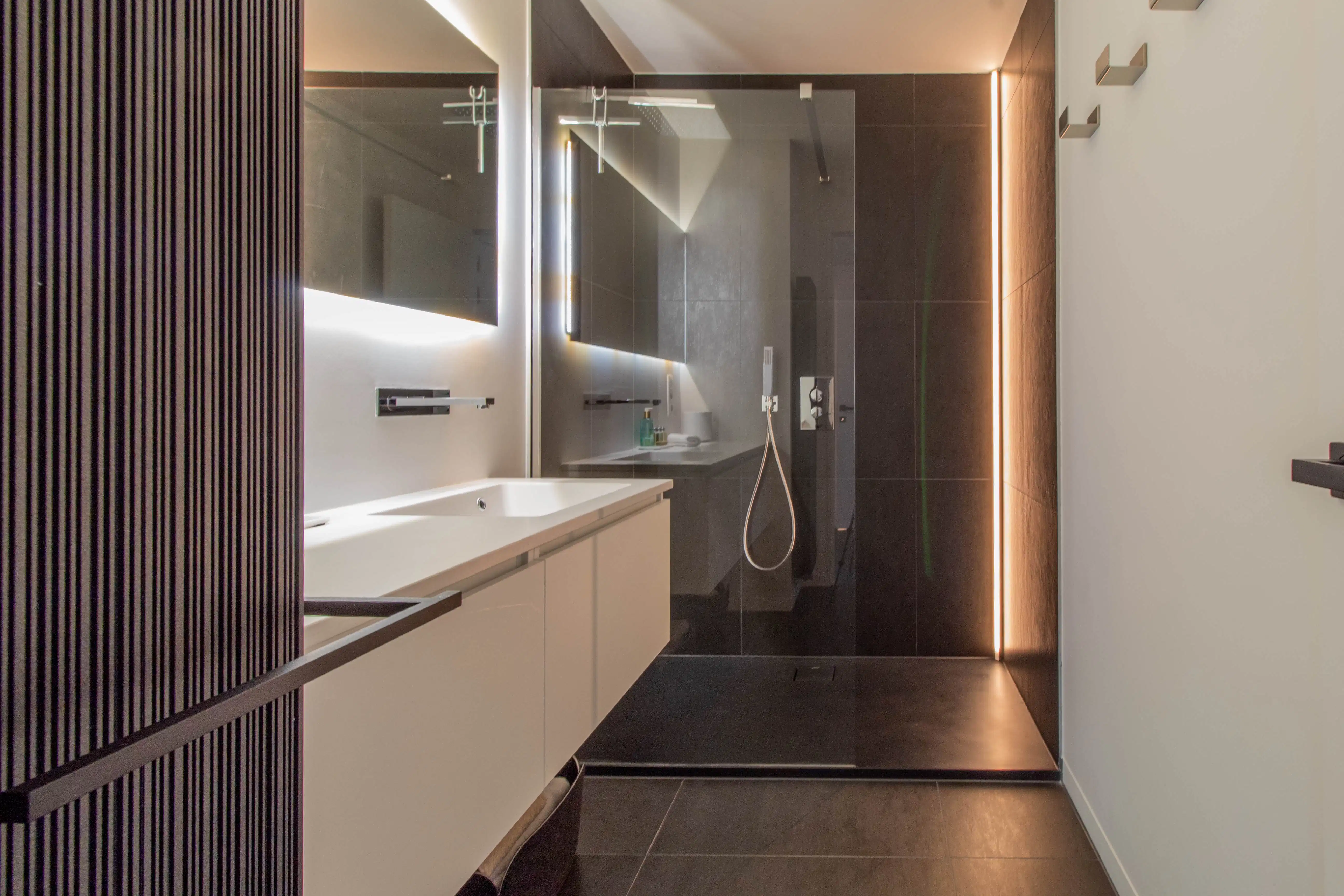 Modern appartement met zuidwestgericht terras in Wetteren foto 9