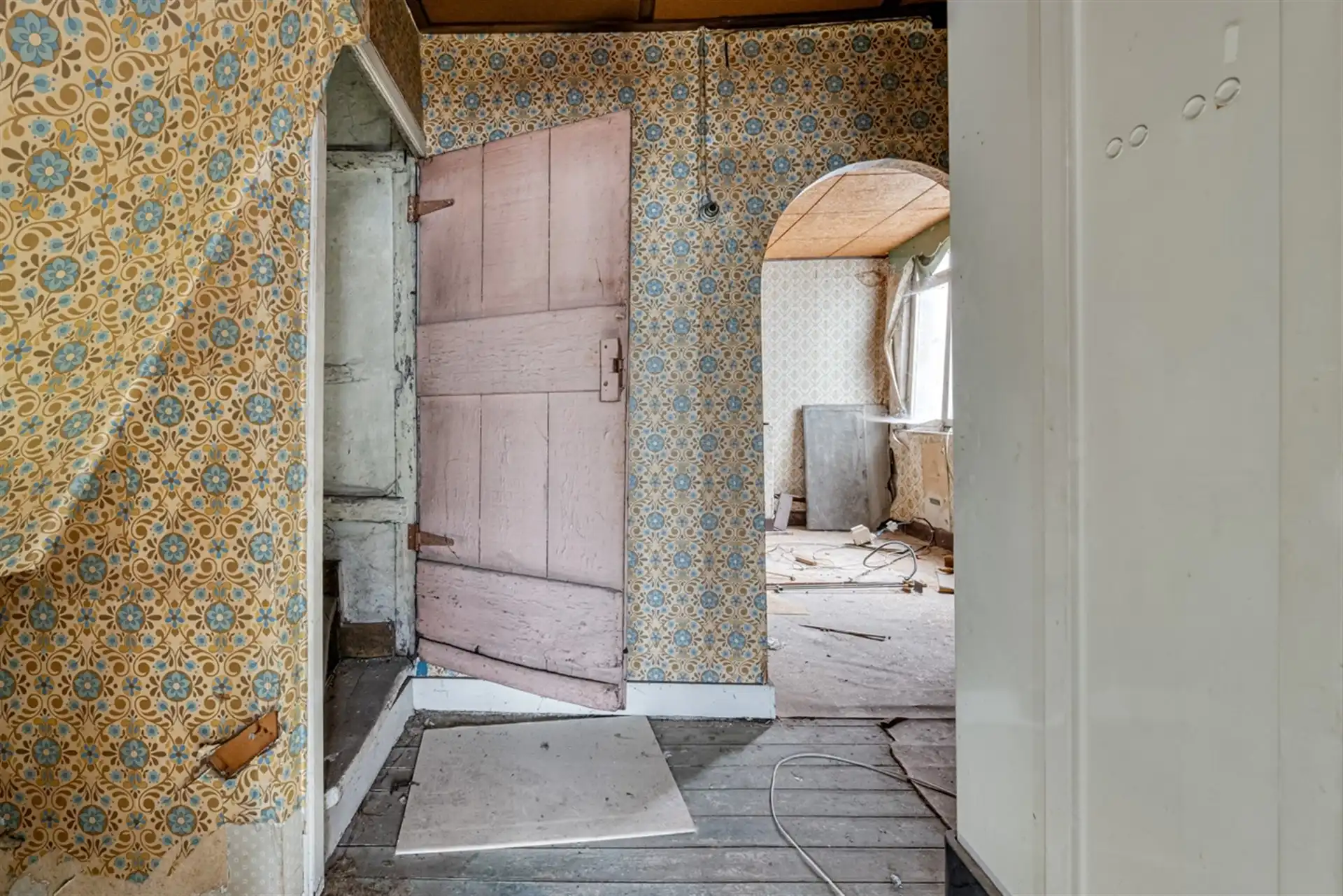 Commercieel gebouw in winkelstraat te Aalst foto 8