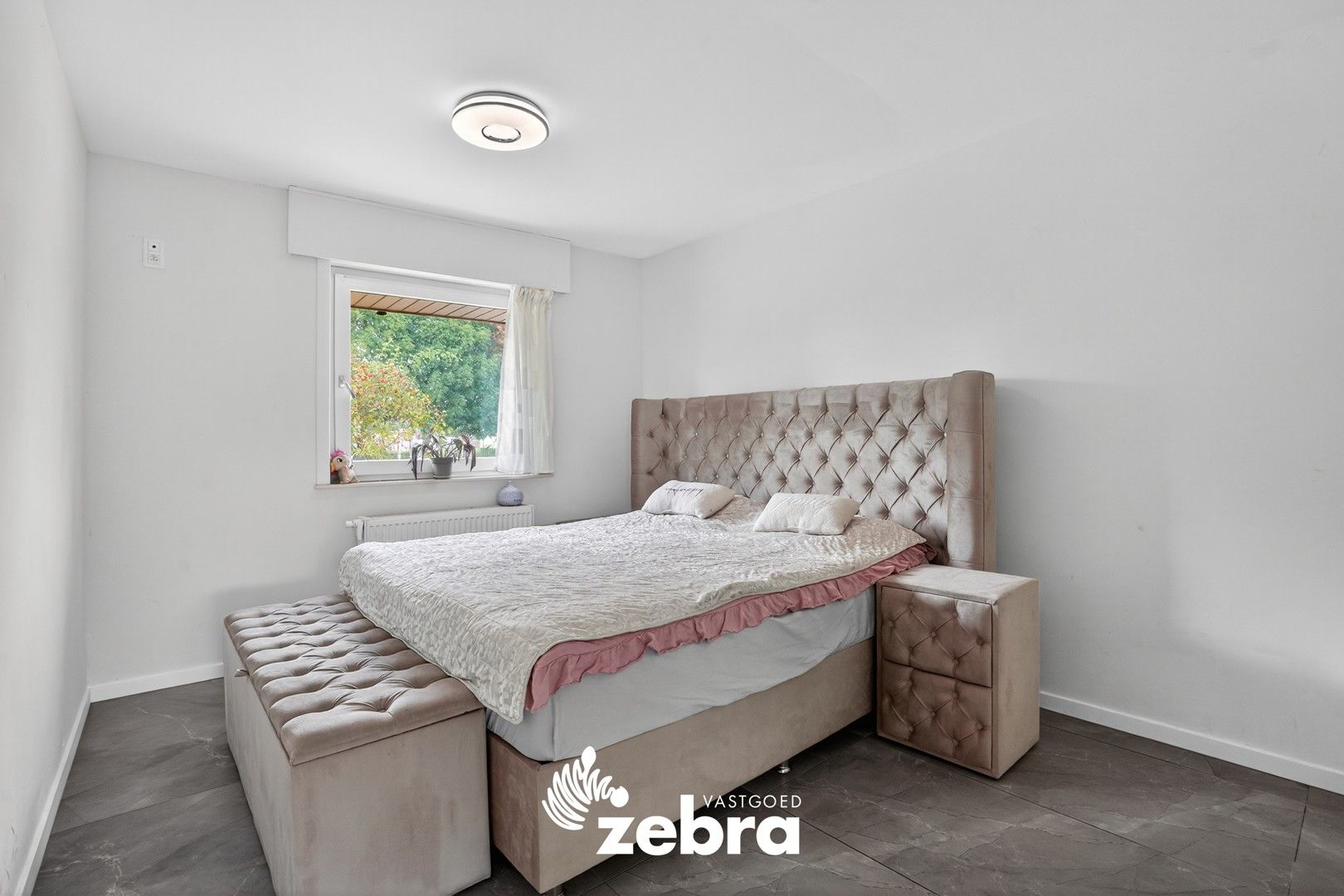 Instapklare woning met garage en 3 slaapkamers in kindvriendelijke wijk te Oostnieuwkerke! foto 4
