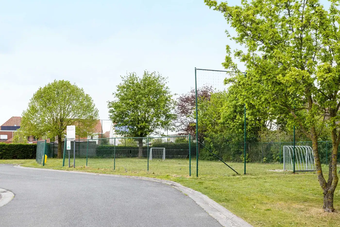 Charmante woning in Nieuwenhove foto 24