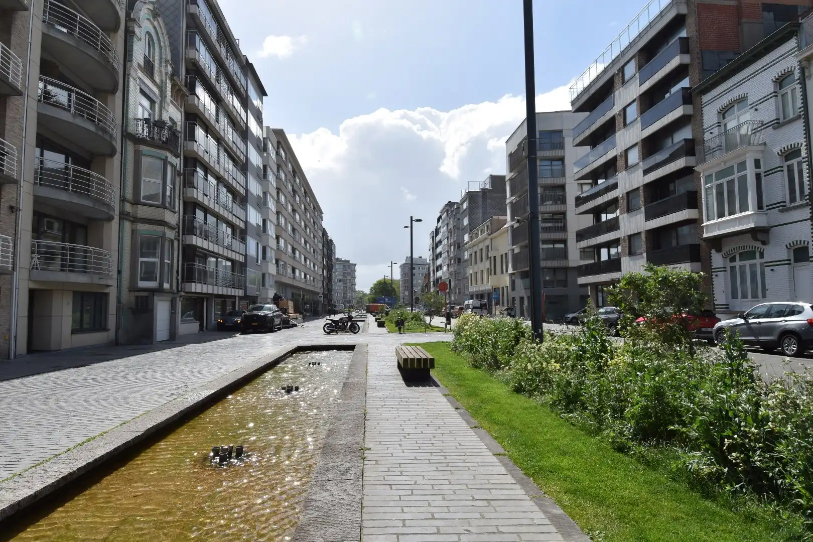 Instapklaar 3-slaapkamerappartement met ruim terras aan de kust te Oostende foto 2