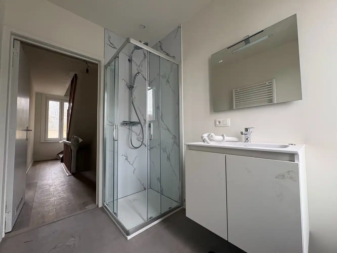 Gezellige, lichtrijke woning met drie slaapkamers foto 10