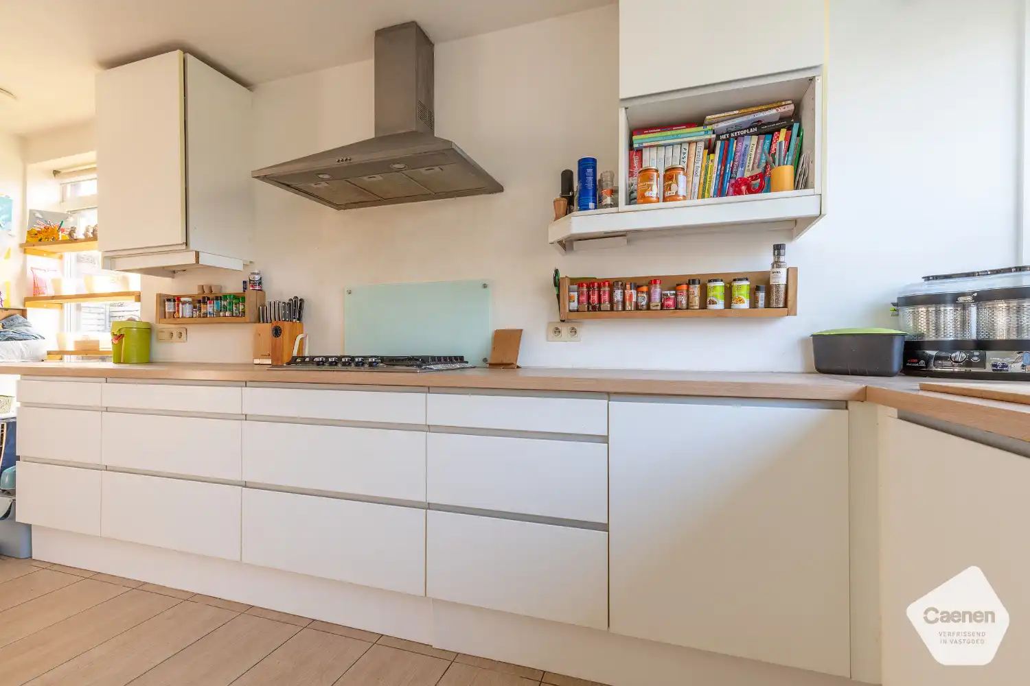 Halfopen woning met 5 slaapkamers op toplocatie nabij de duinen van Oostduinkerke foto 3