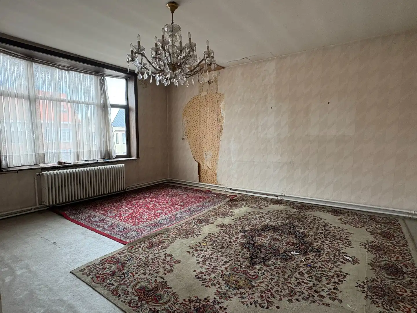 Ruime woning te koop met veel potentieel en mogelijkheid tot uitbreiding foto 9