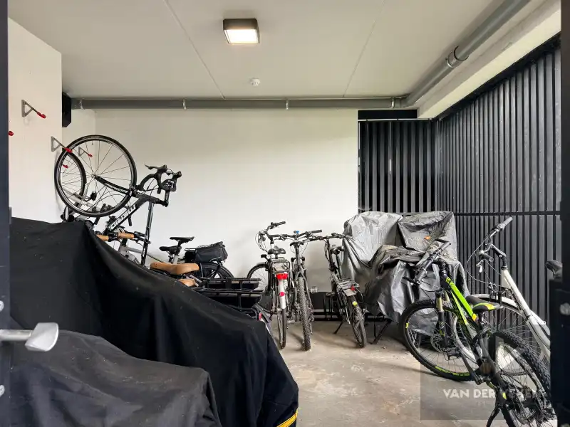 Rustig gelegen 2 slaapkamer appartement! foto 12