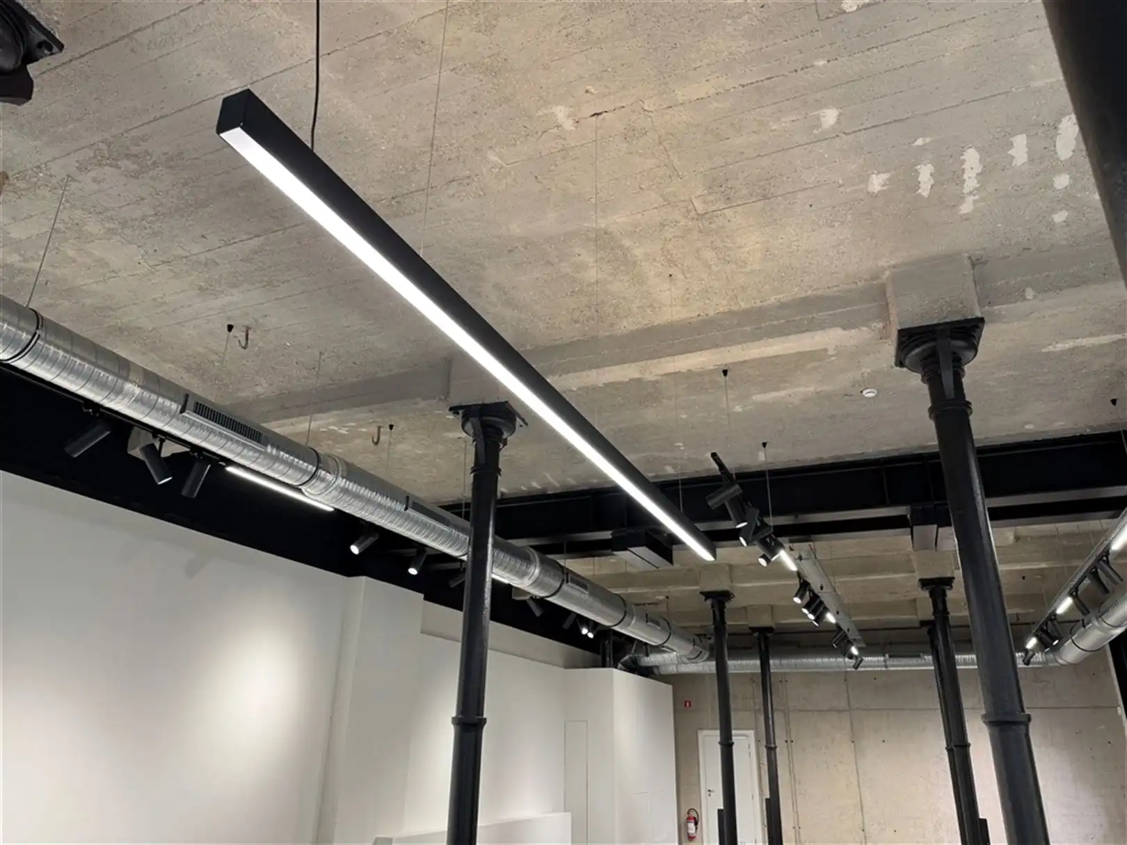 Kantoren gelegen in het prachtige pakhuis Valkeniers foto 23