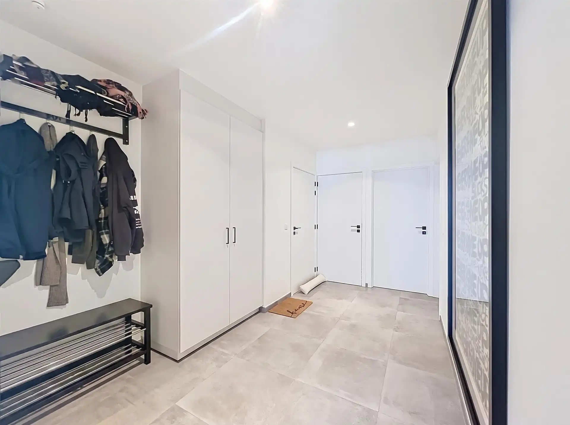 Gelijkvloers 2 slaapkamerappartement met zuidtuin en garage foto 13
