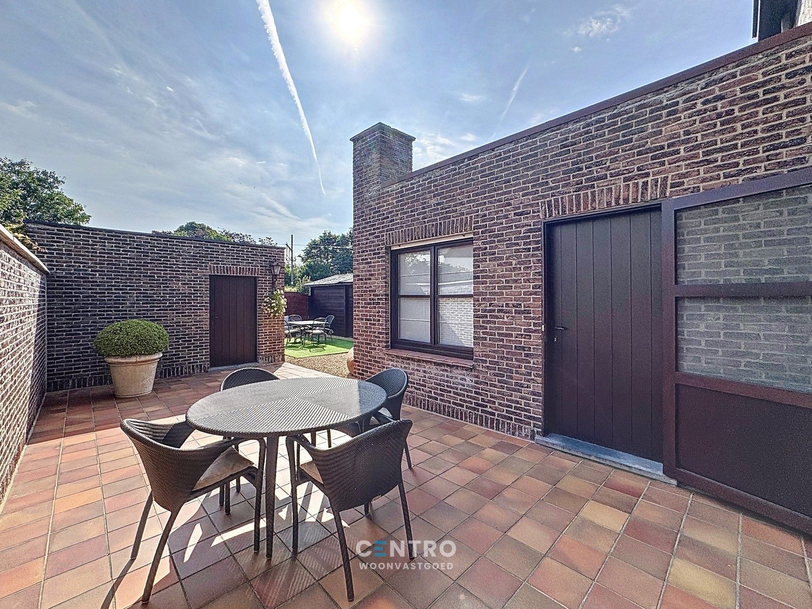 PERFECT ONDERHOUDEN woning met 4 slpks en 2 garages! foto 21