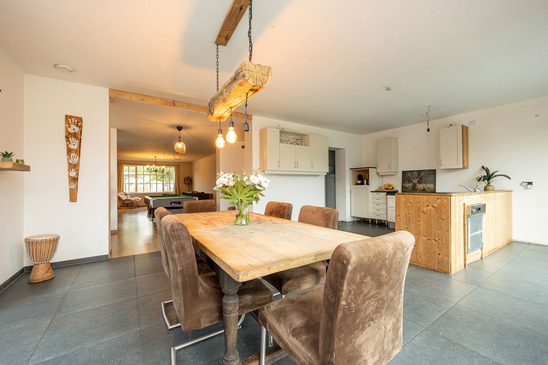 Karaktervolle gerenoveerde woning op een perceel van ca 780 m². foto 8