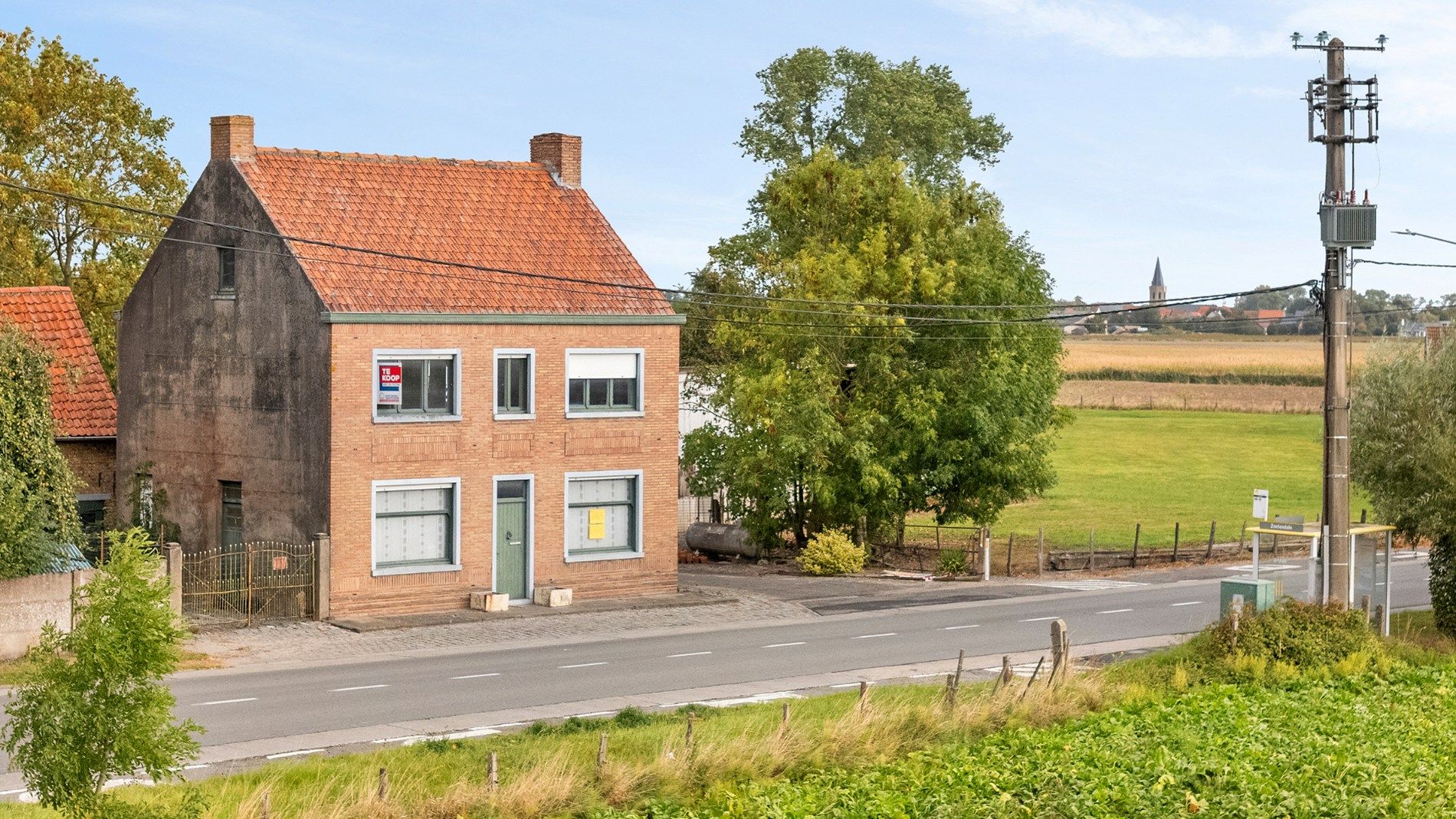 TE RENOVEREN WONING OP EEN PERCEEL VAN 8.000M² foto 12