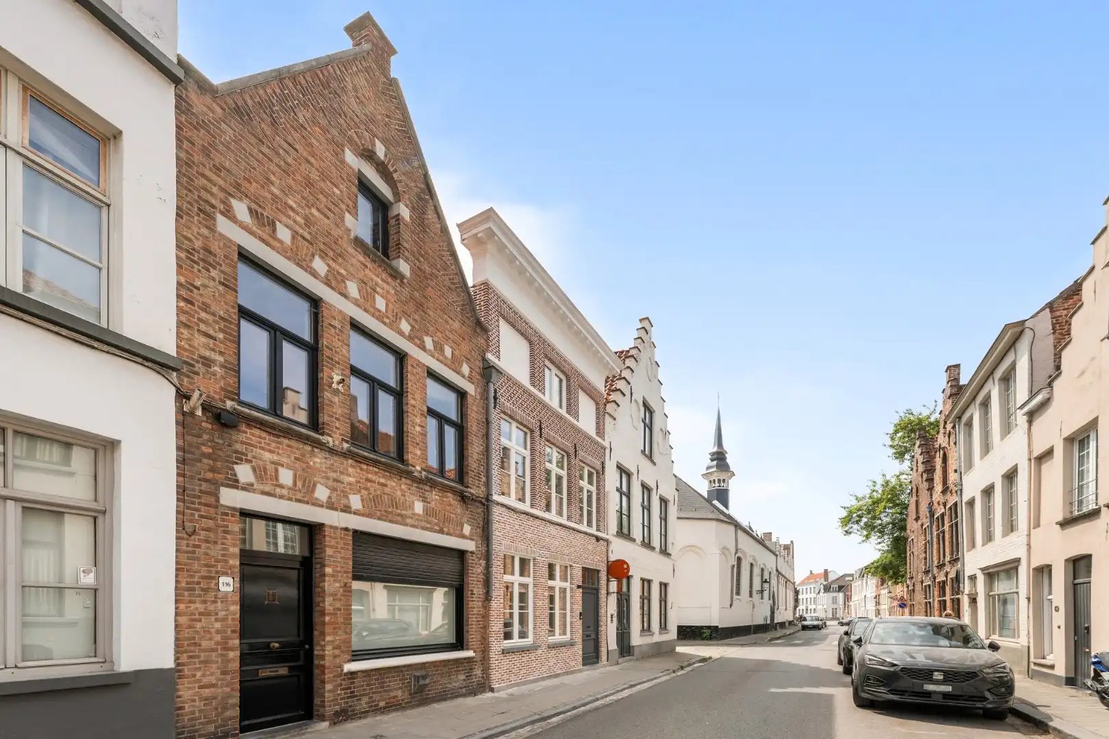 Gerenoveerde stadswoning in centrum Brugge foto 27