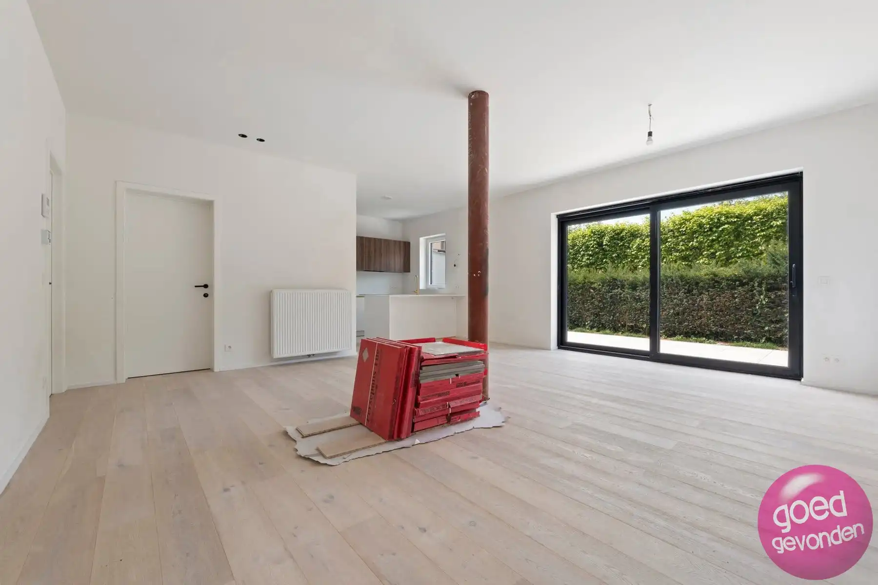 NIEUW APP - 1of2 SLK - TERRAS - KELDER - CENTRUM - GEEN BTW foto 3