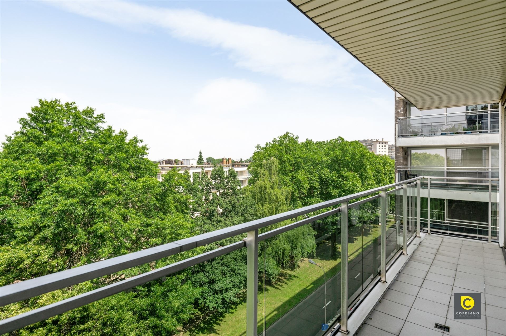 Lichtrijk 2 slpk hoek-app met 2 terrassen op toplocatie! foto 3