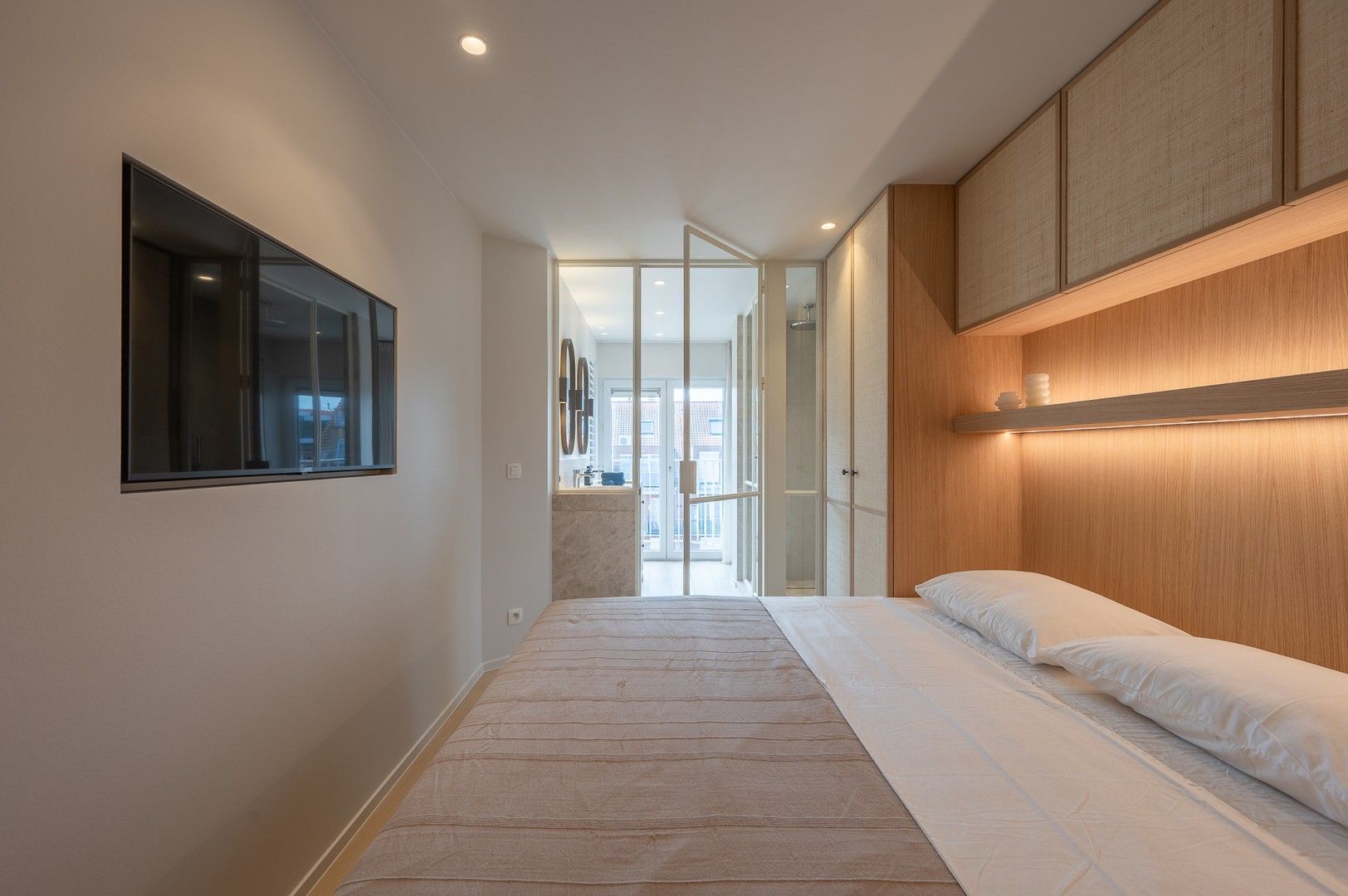 Instapklaar, volledig gerenoveerd 3 slaapkamer appartement gelegen in het centrum van Knokke. foto 7
