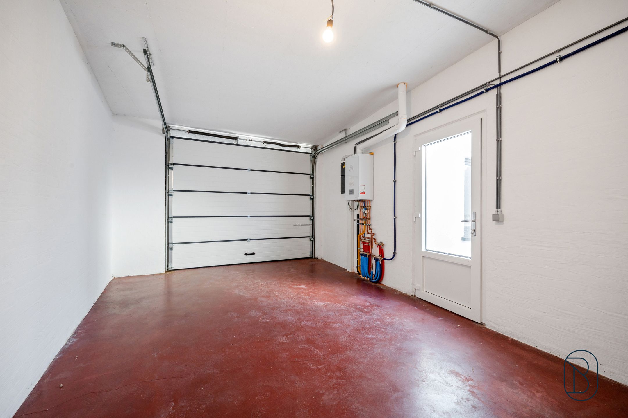 Gerenoveerd appartement met stadstuin en garage in Wevelgem foto 9