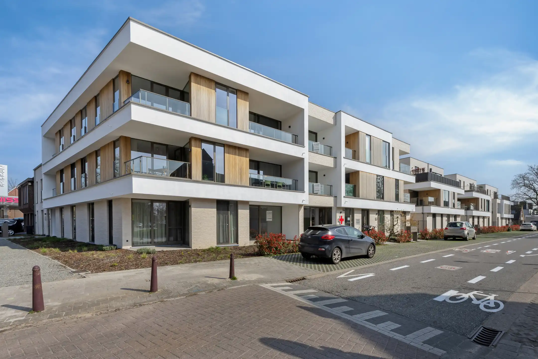 Stijlvol gelijkvloers appartement met tuin foto 25