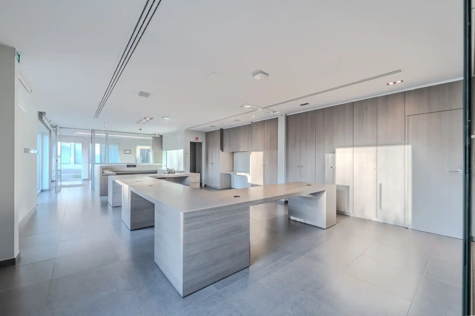 Standingvol handelspand op topligging in Nieuwpoort-Bad foto 10