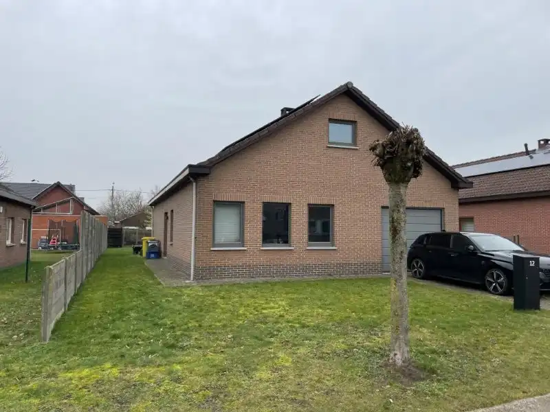 Huis te koop foto {{pictureIndex}}