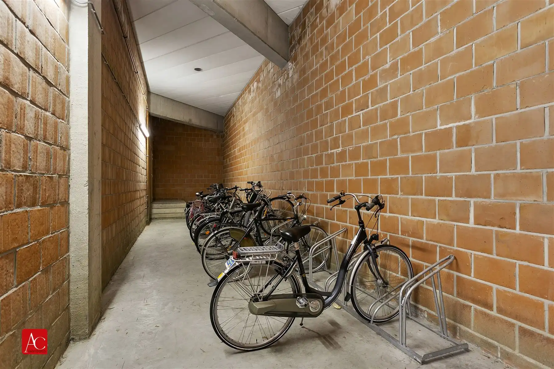 Appartement 1ste verdieping met ondergrondse garage foto 27