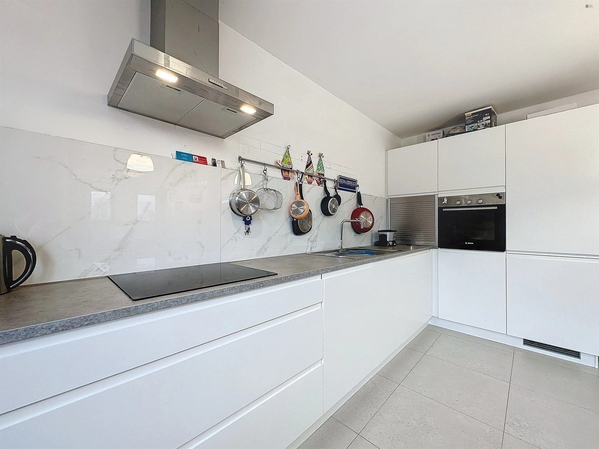 Energiezuinig en recent 3slaapkamerappartement met 2 terrassen in Sint-Niklaas foto 2