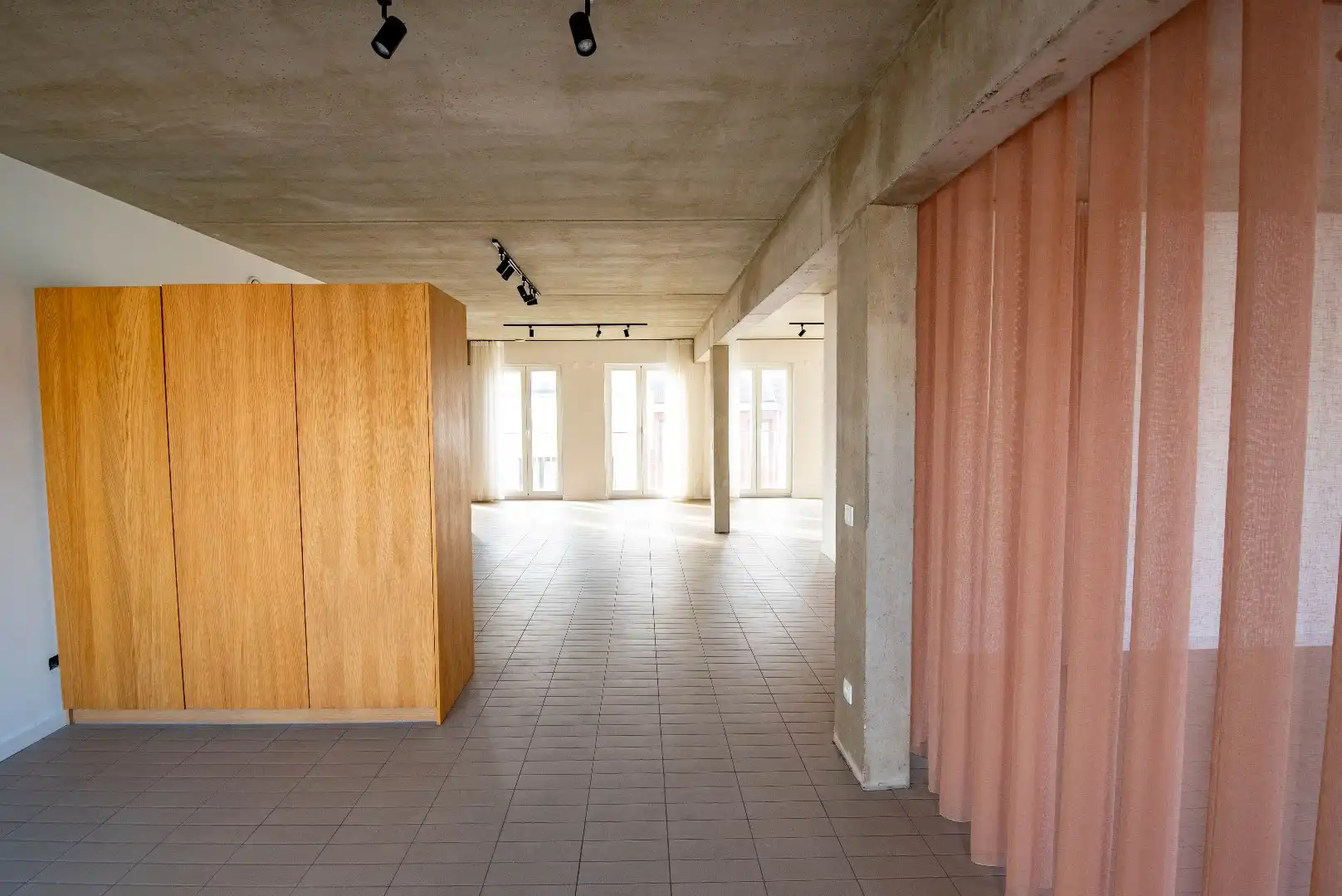 Moderne loft met dakterras foto 12