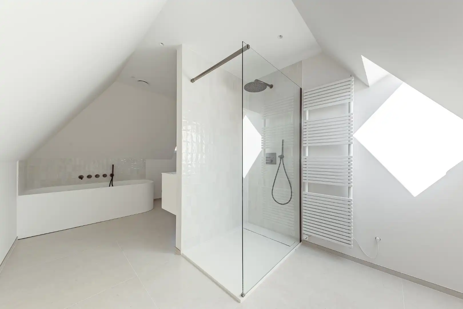 Prachtige, ruime villa in typische Zoute-stijl met centrale ligging in alle rust foto 24