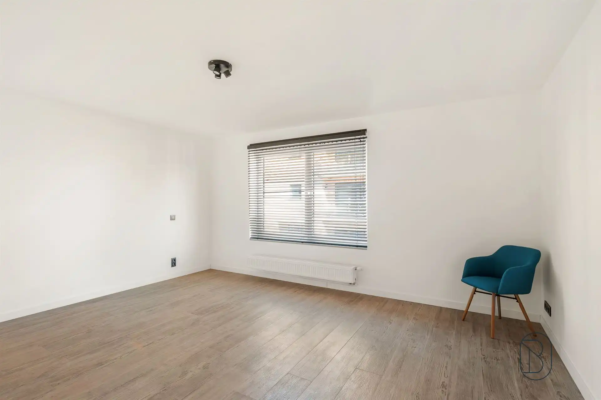 Toffe recente grote kwalitatieve woning met garage en tuin foto 13