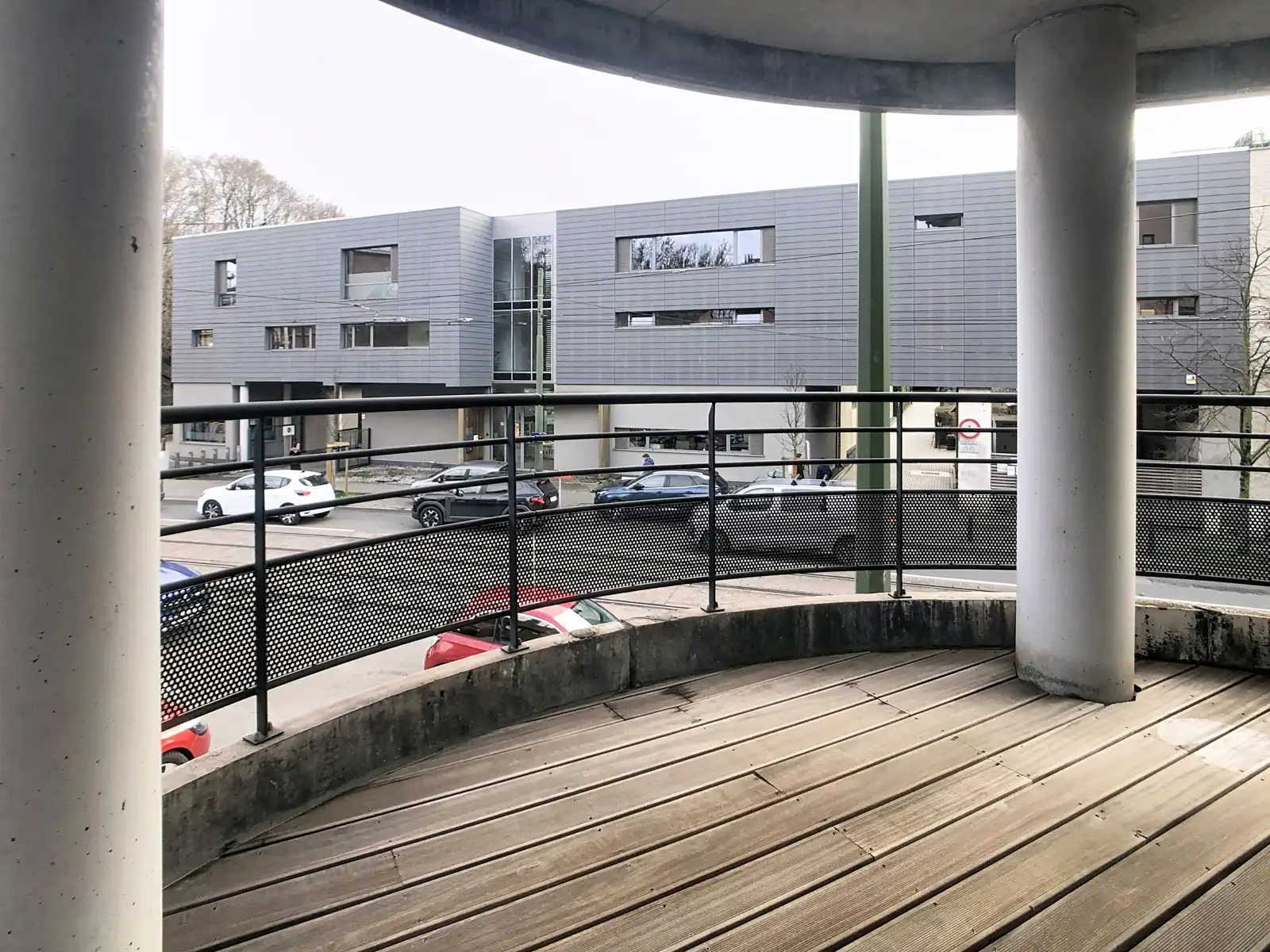 Hoekappartement met 3 slkmrs, 2 terrassen en staanplaats foto 10