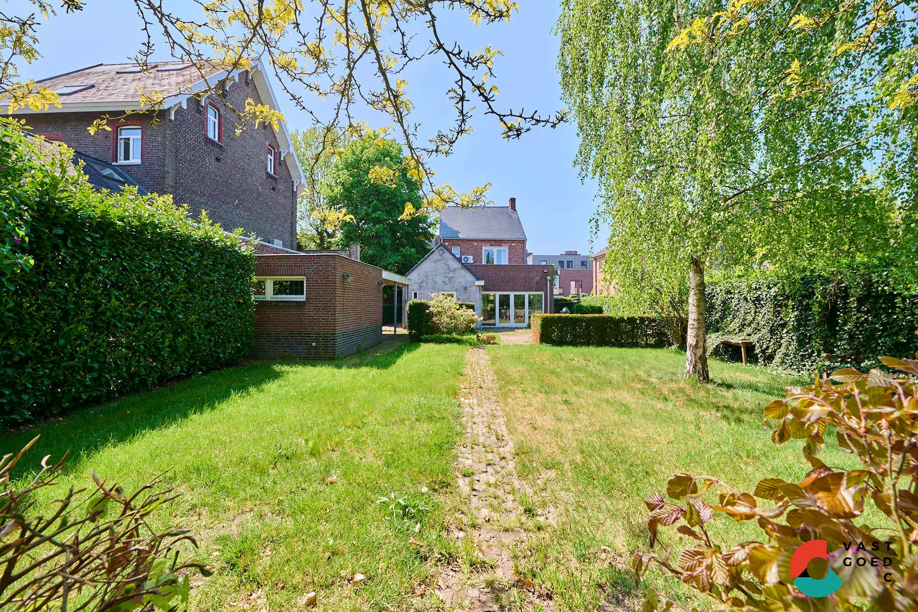 Uniek herenhuis met tuin in het centrum foto 17