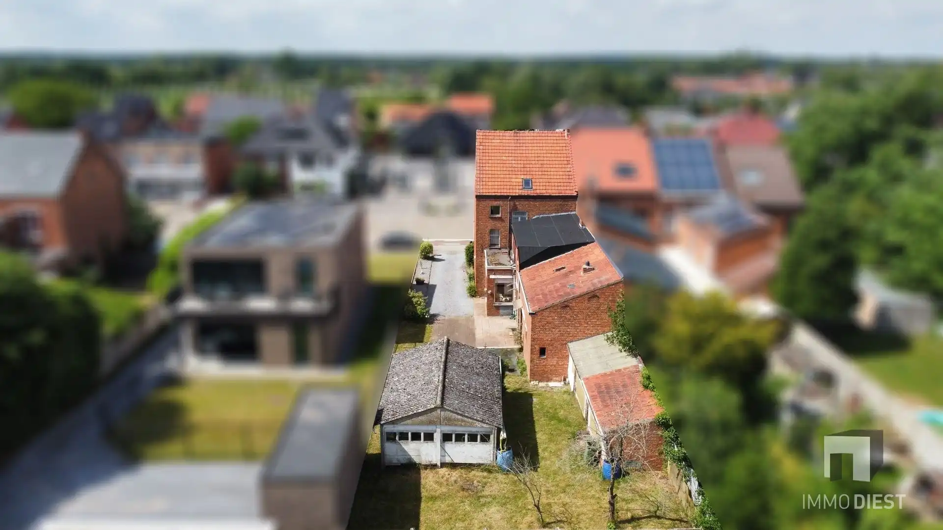 Ruime kluswoning met 3 slaapkamers, garage en tuin foto 43