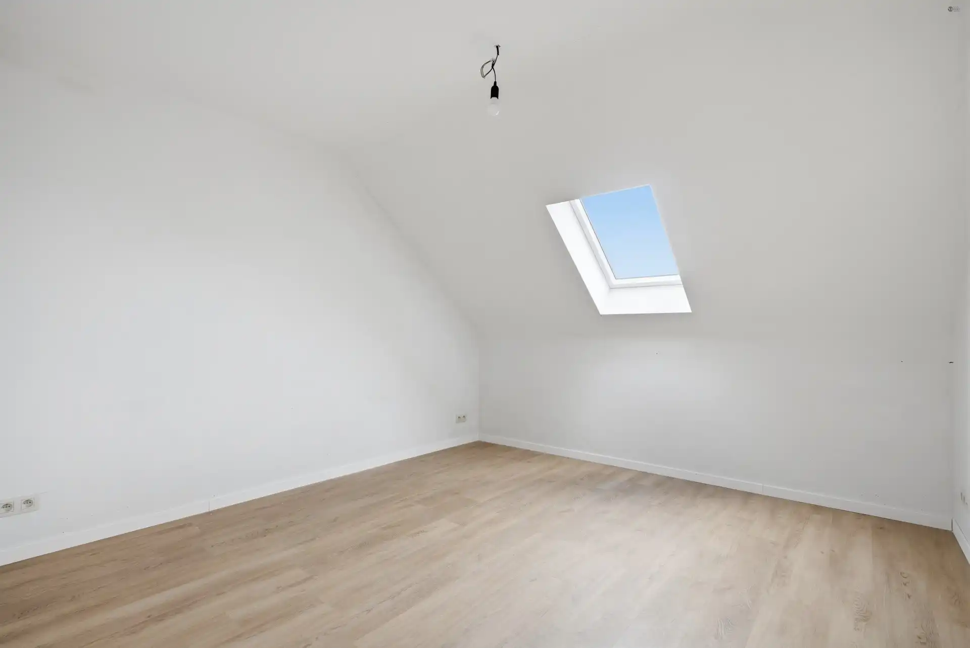 Ruim duplex appartement met 3 slaapkamers en 2 badkamers foto 10